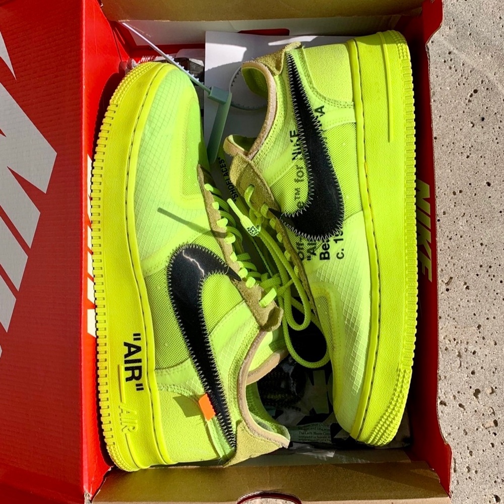 Authentic Nike x Off-White Air Force 1 Volt SZ 10